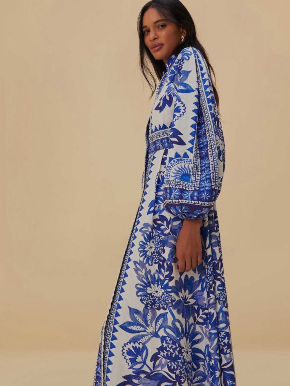 FARM.Rio Off-White Flora Tapestry Lenzing™ Ecovero™ Euroflax™ Maxi Dress - Picture 3 of 7